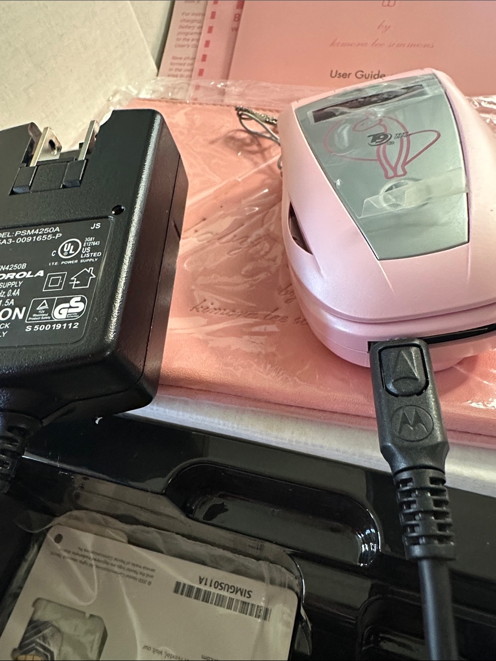 2003 Baby Phat limited edition flip cell phone Pink Collector i95cl razzor - Picture 15 of 16